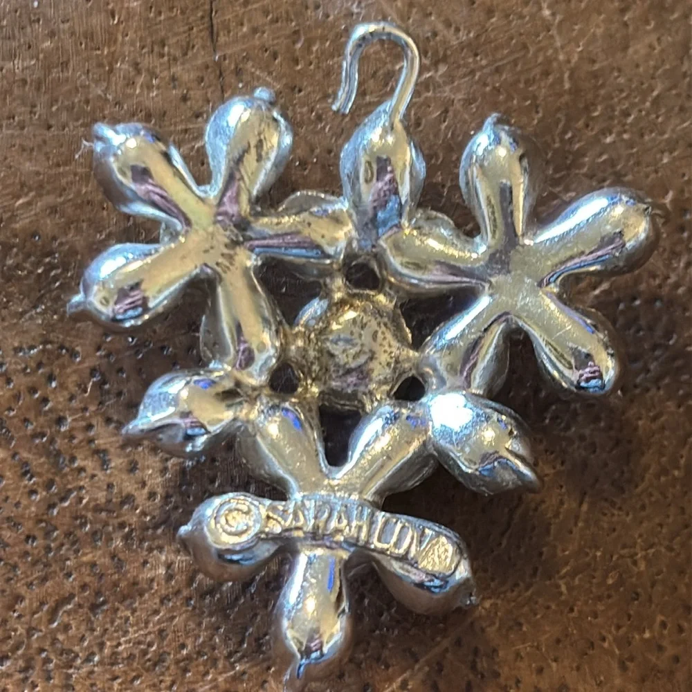 Sarah Coventry Flower Necklace Pendant Faux Pearl Rhinestone Costume Vtg 1.25